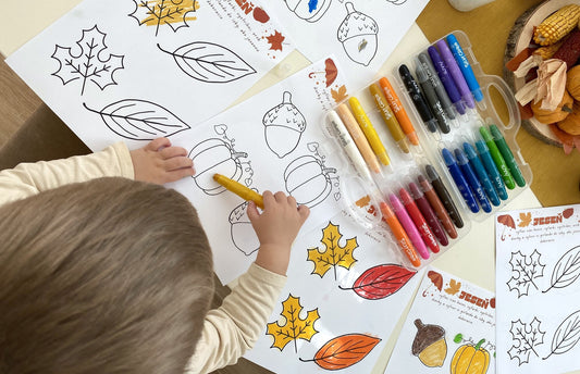 Use Silky Crayon finger paints and pastels to discover the world with carefree creativityjte svet bezstarostnej tvorivosti s prstovýmu farbami a pastelkami Silky Crayon