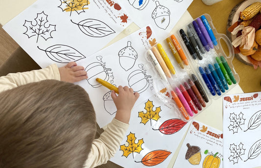 Use Silky Crayon finger paints and pastels to discover the world with carefree creativityjte svet bezstarostnej tvorivosti s prstovýmu farbami a pastelkami Silky Crayon